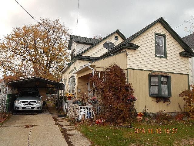 1st image of 66 E Pine St