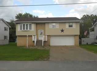 408 W Brentwood Ave, Moundsville, WV 26041
