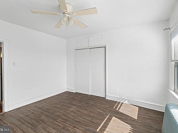 5th image of 4715 Shelmire Ave #2