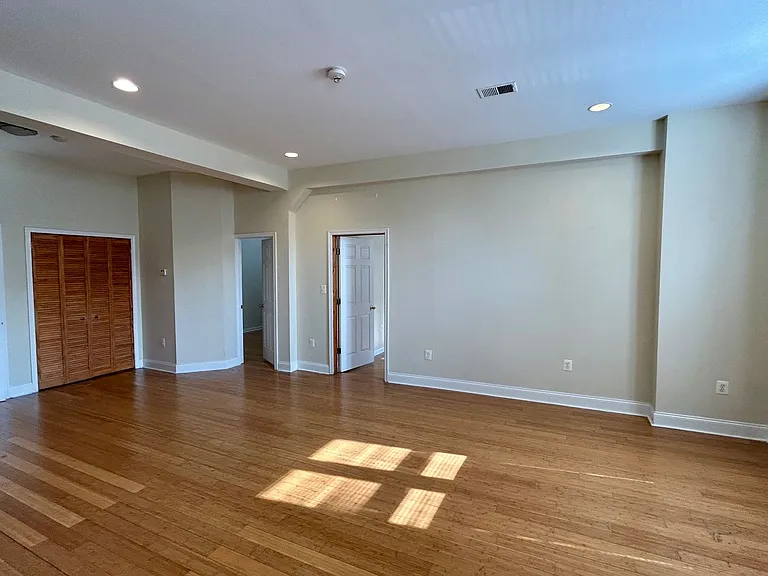 Apartments in Reservoir Hill, Baltimore, MD! — Photo 30