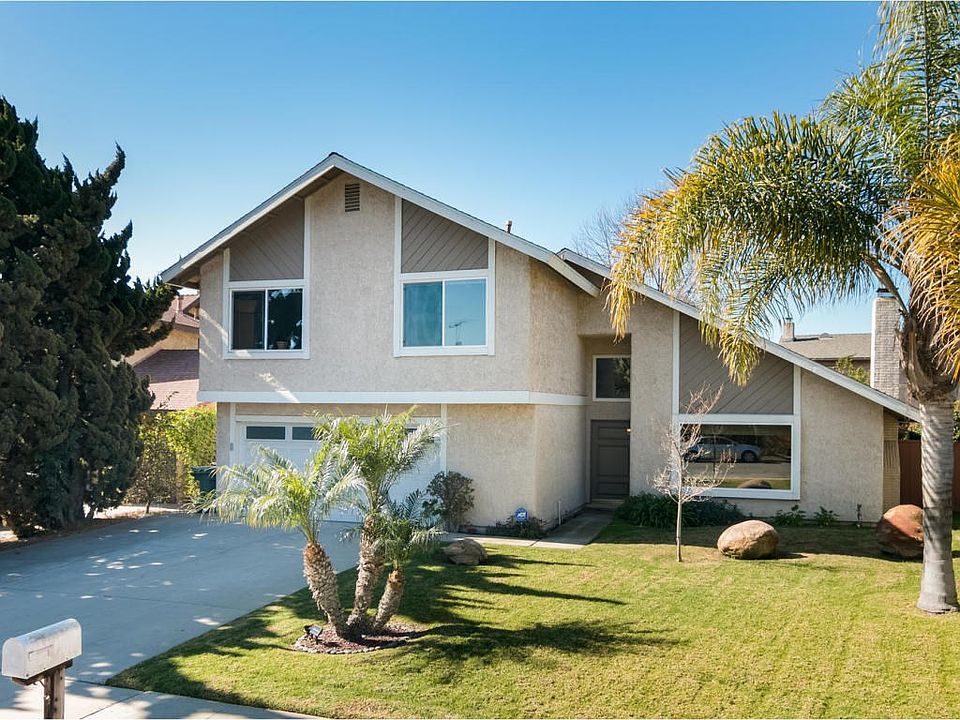 2273 Fawn Ave-MLS_Size-001-15-Front Exte