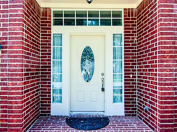 3rd image of 12735 Regal Pine Ln
