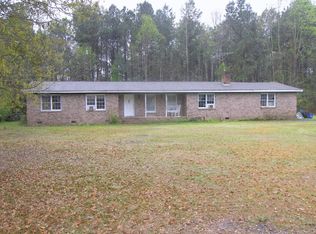 1154 Dehayville Dr, Pinopolis, SC 29469
