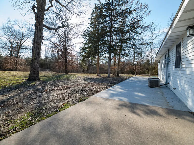7900 E Saint Charles Rd — Photo 23