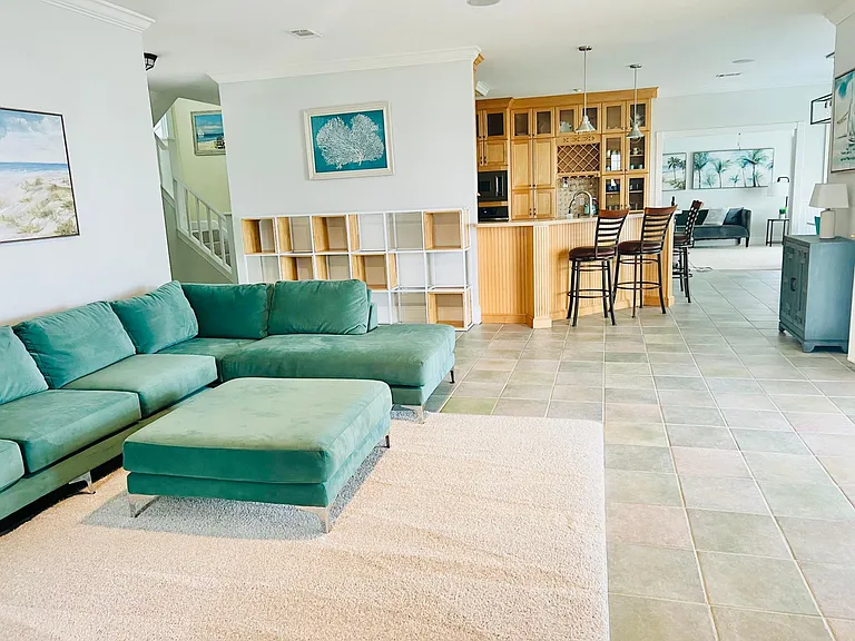2036 Pritchard Point Dr — Photo 3