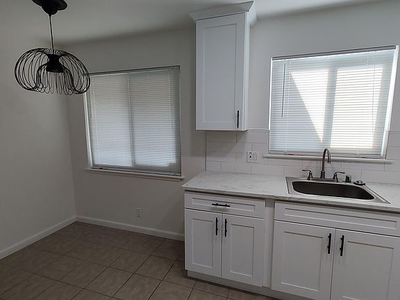 5th image of 3553 Pope Ave