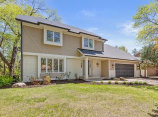 5824 Oxford St N, Shoreview, MN 55126