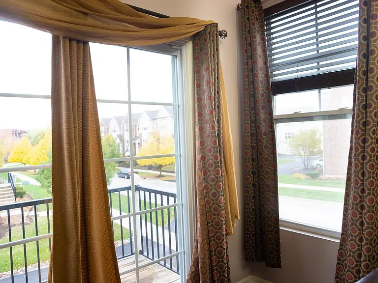 506 Grosvenor Ln — Photo 40