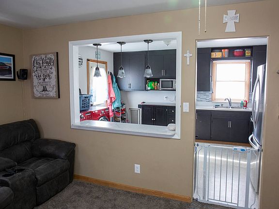 4th image of 571 Lucille Ln