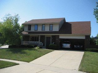 214 Valley West Ct, West Des Moines, IA 50265