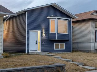 212 E Falmere Way NE, Calgary, AB T3J2X9