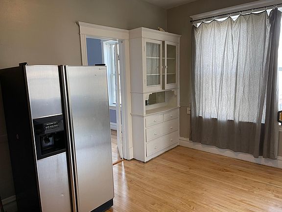 5th image of 2214 S Albany Ave #2