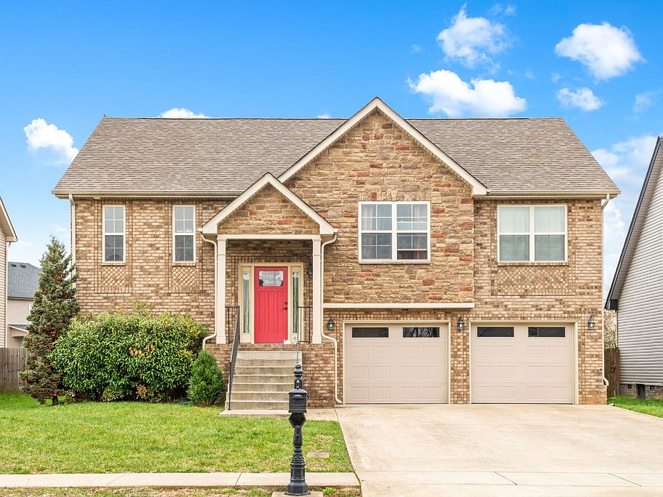 1st image of 739 Cavalier Dr