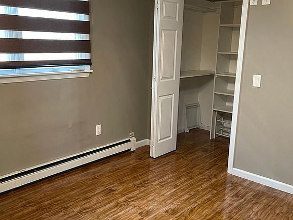 3rd image of 72 Wirt Ave