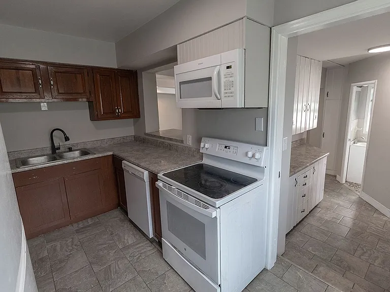 1007 Hardin St — Photo 6