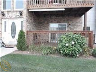 3rd image of 1405 Harbour Blvd APT 148
