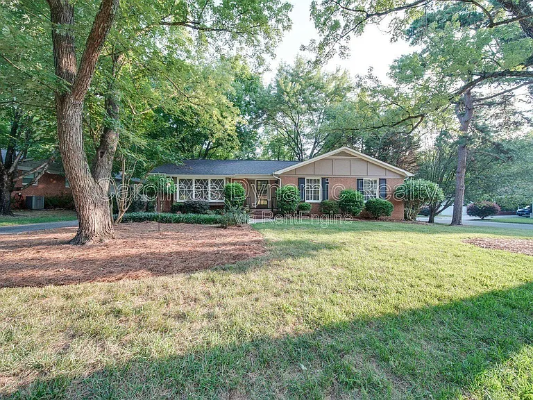 6700 Castlegate Dr — Photo 62