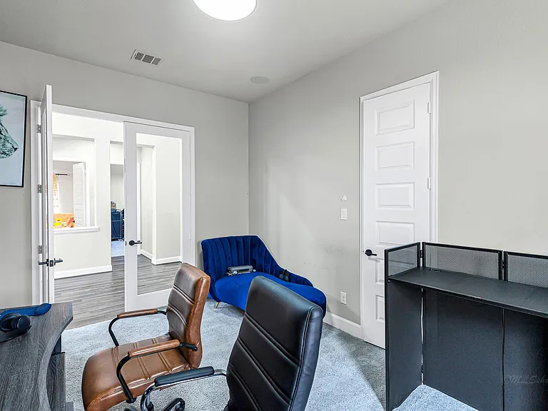 2711 Sylvan Birch Trl — Photo 14