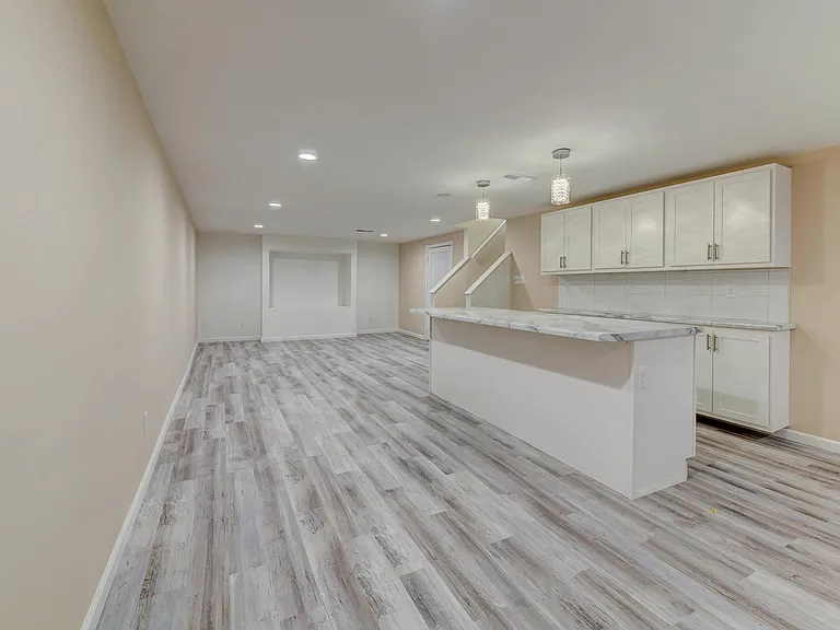 814 Fernview Dr — Photo 34