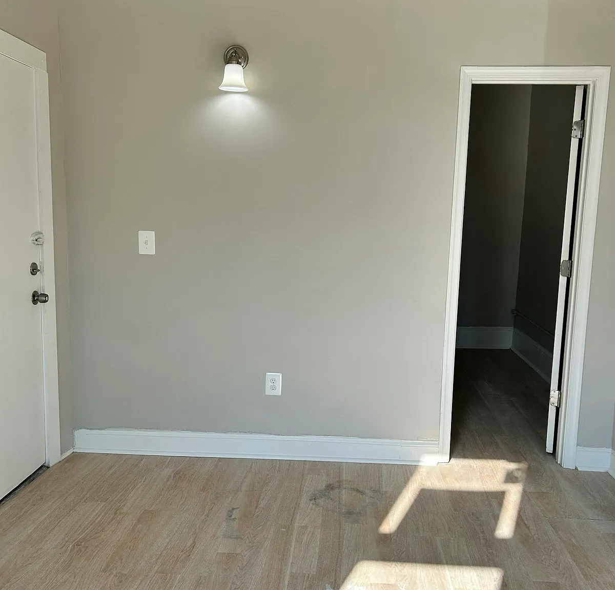 1708 Harlem Ave, Unit 3 — Photo 3