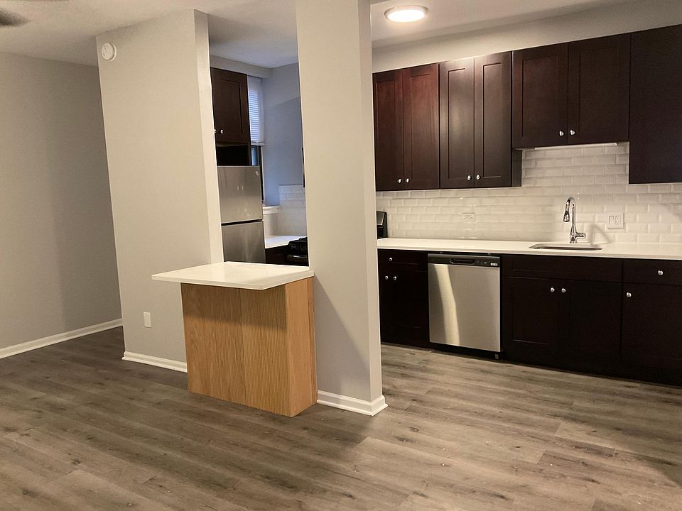 1st image of 841 W Sunnyside Ave #109