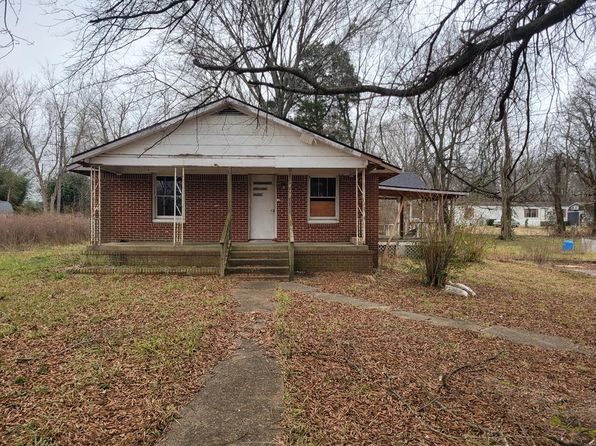 499 Camp Tyson Rd, Paris, TN 38242