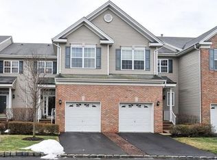 6 Wlodarczyk Pl, Parlin, NJ 08859