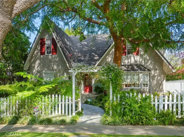 4142 Dixie Canyon Ave, Sherman Oaks, CA 91423