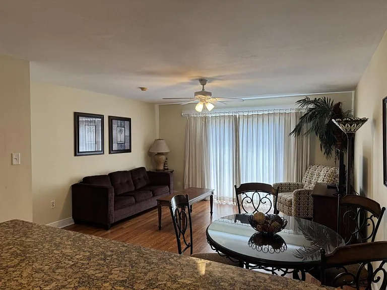 1644 Beach Blvd — Photo 7