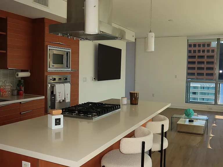 15 Macarthur Pl #800 — Photo 18