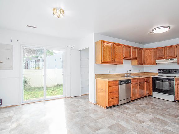Kitchen with dining area