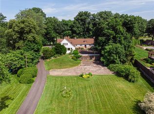 22 Homeside Ln, White Plains, NY