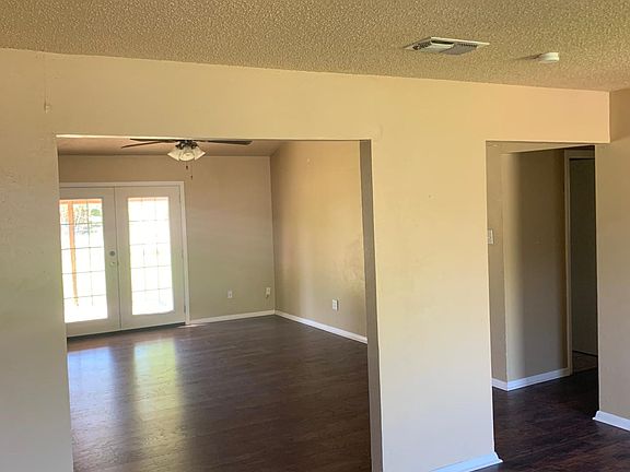 2nd image of 215 Linda Dr