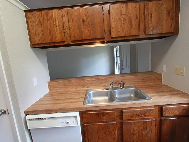 11603 Poplar Cv — Photo 14