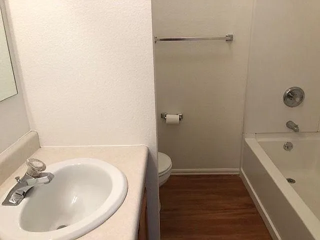 466 Cougar Run Ct — Photo 12