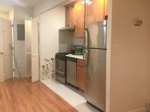 14228 37th Ave APT 2