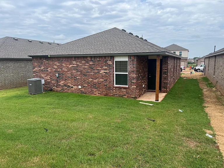 10045 Appaloosa Ln — Photo 2
