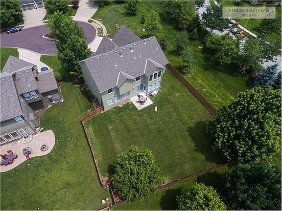 3rd image of 9225 W 143rd Ter