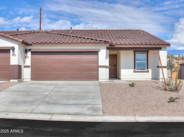 736 DYLAN Court, Wickenburg, AZ 85390