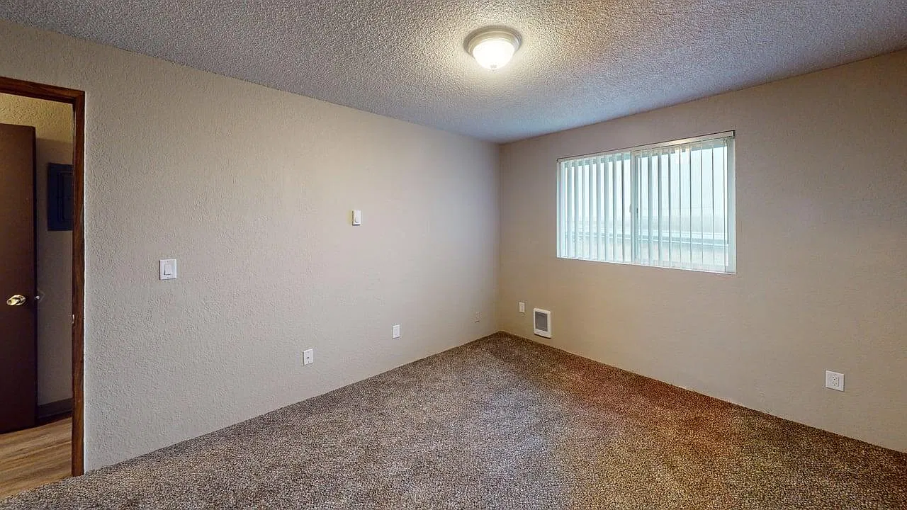 2 bed, $1,150 — Photo 4