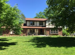 2780 Almesbury Ave, Brookfield, WI 53045