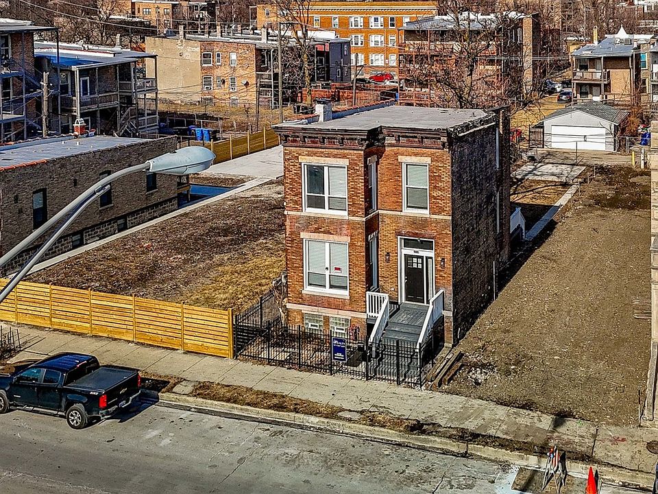 1st image of 3338 W Congress Pkwy
