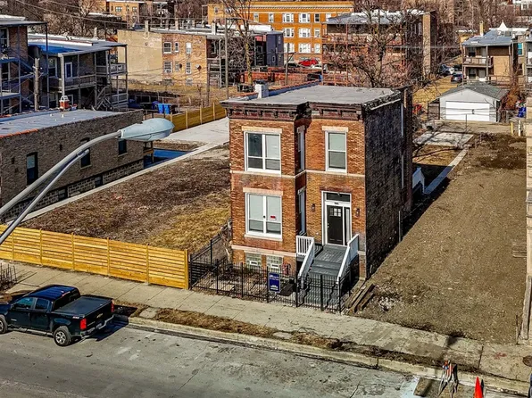3338 W Congress Pkwy, Chicago, IL 60624