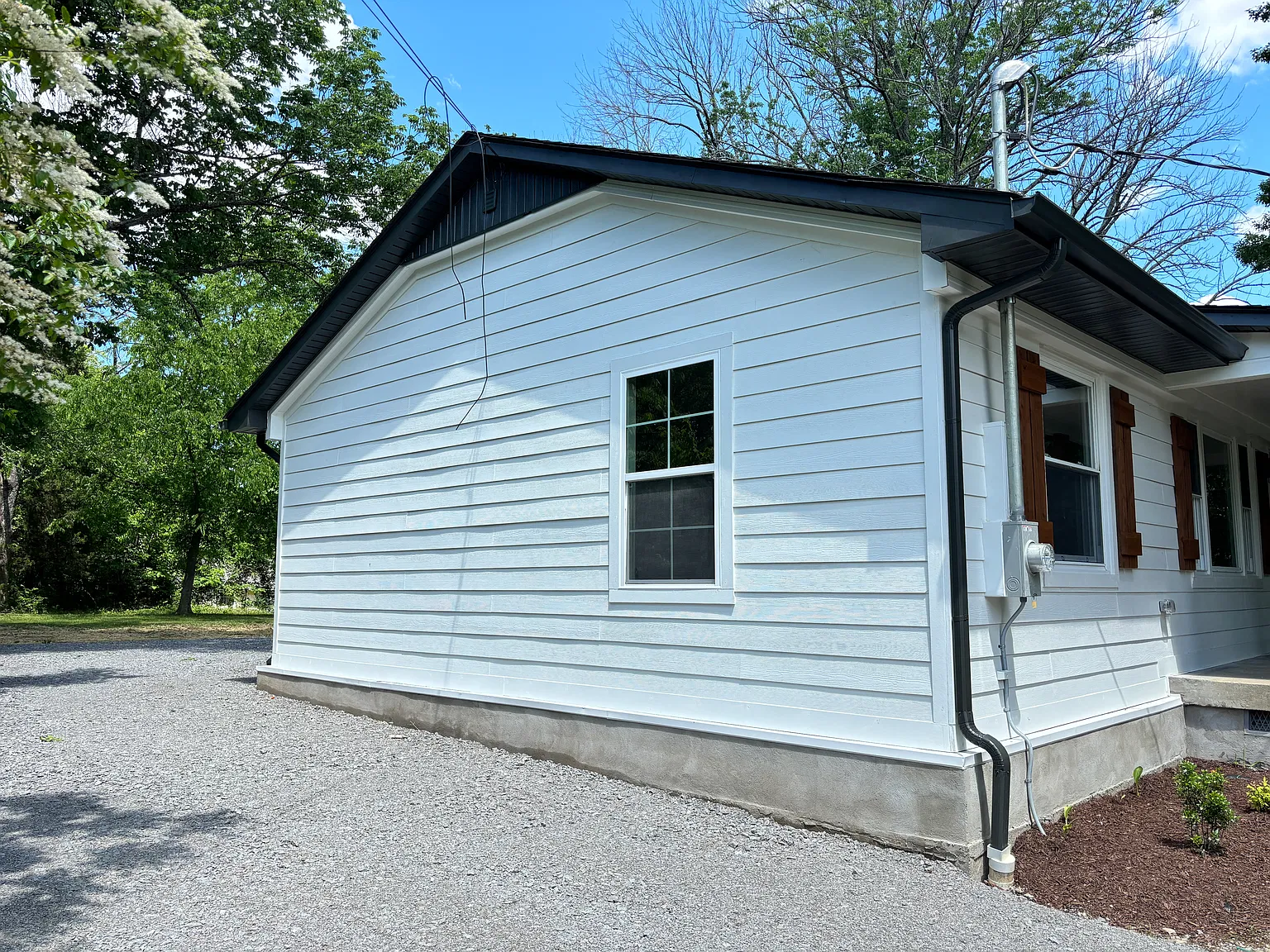 4 bed, 1450 sqft, $2,050 — Photo 4