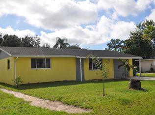 581 Skylark Ln NW, Pt Charlotte, FL 33952