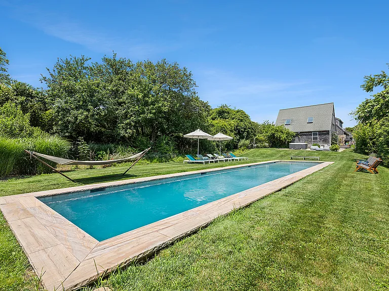 17 Old West Lake Dr — Photo 4