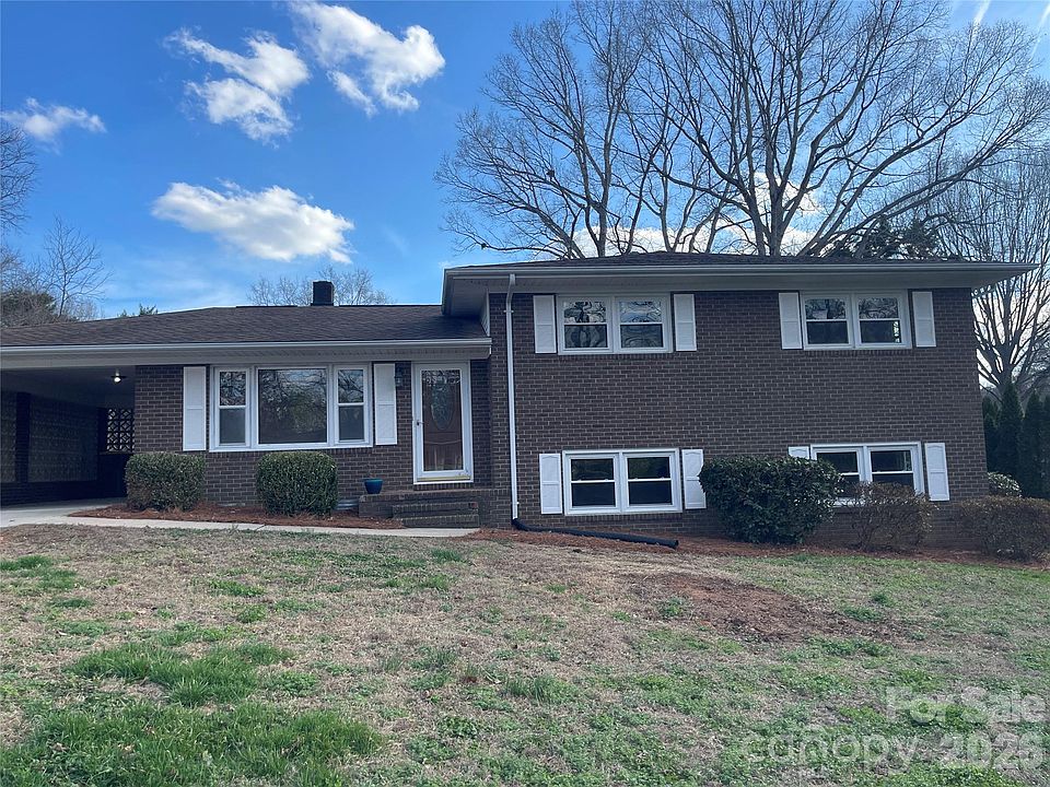 1st image of 1224 Wendover Ave