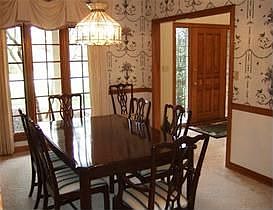 Formal dining room