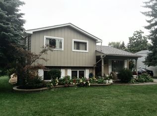 1918 Kirkton Dr, Troy, MI 48083