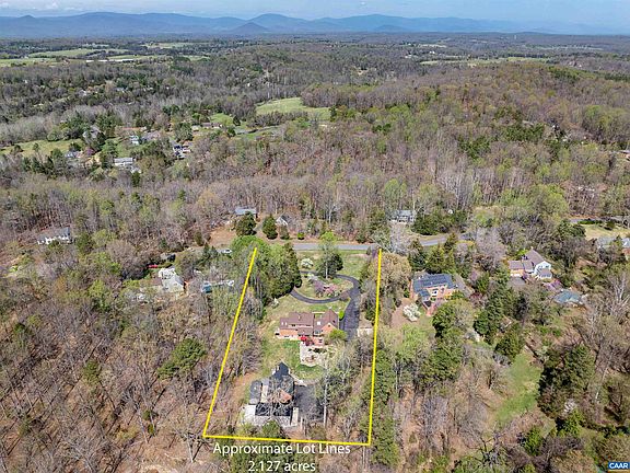 3rd image of 155 Ivy Ridge Rd